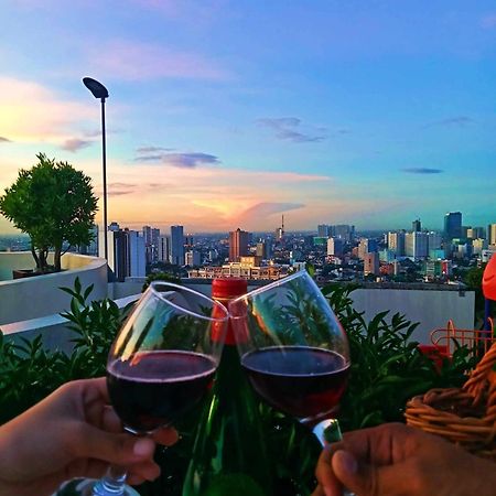 K2 Suites Staycation Кесон-Сити Экстерьер фото